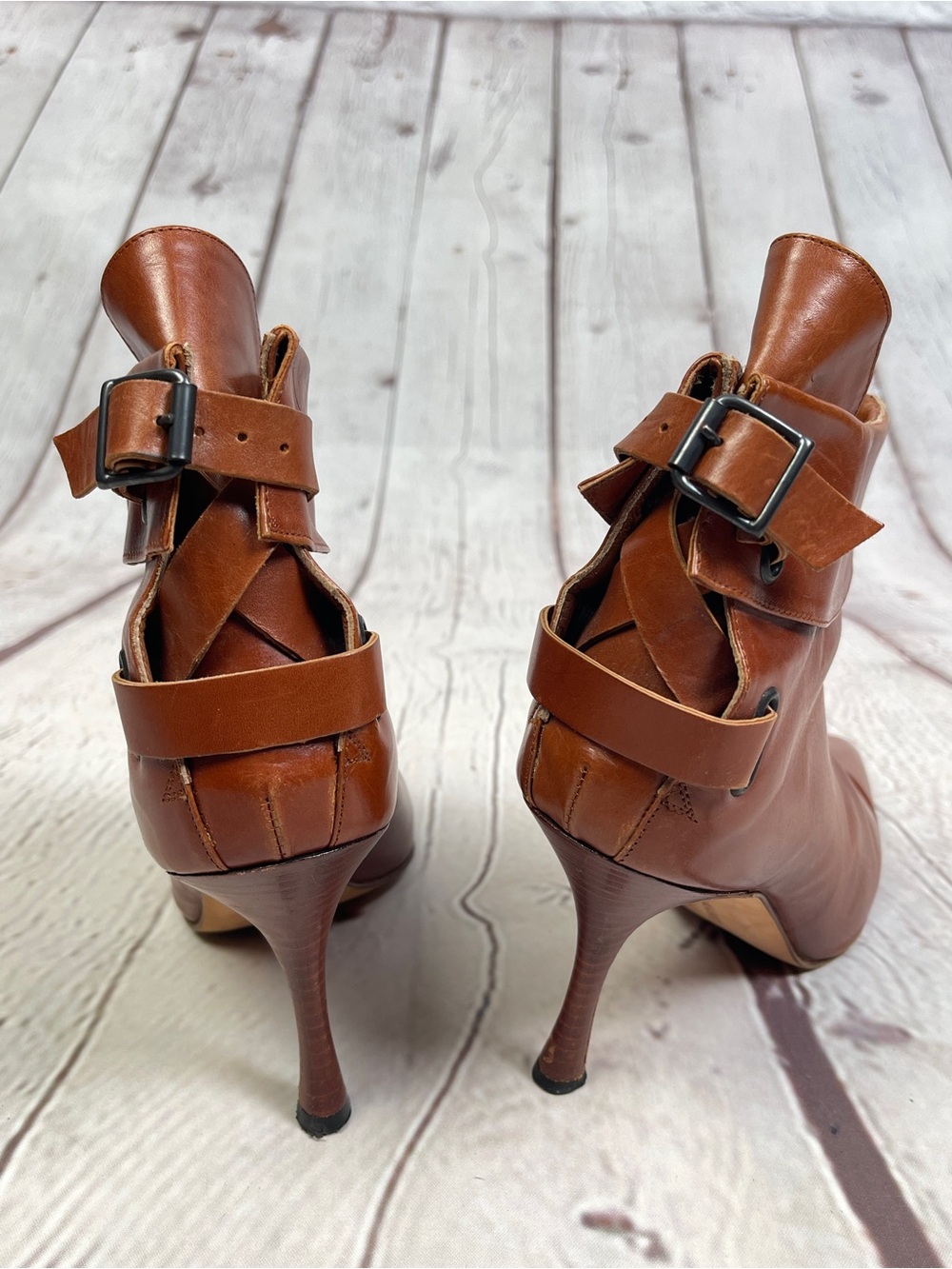 MANOLO BLAHNIK authentic brown leather pointed-toe stiletto ankle boots, sz 38.5 - Picture 5 of 12